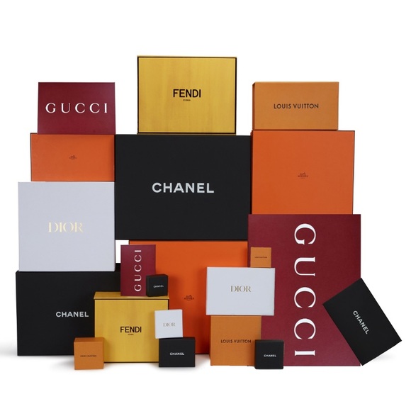 Meet Your Posher - Picture 2 of 16